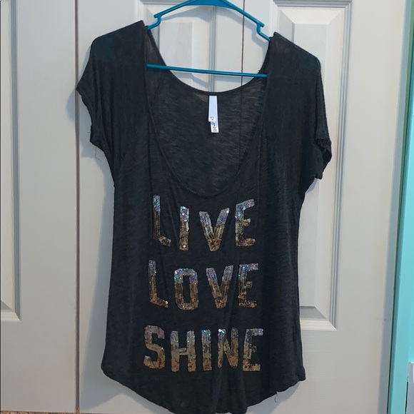T-shirt - Picture 1 of 3